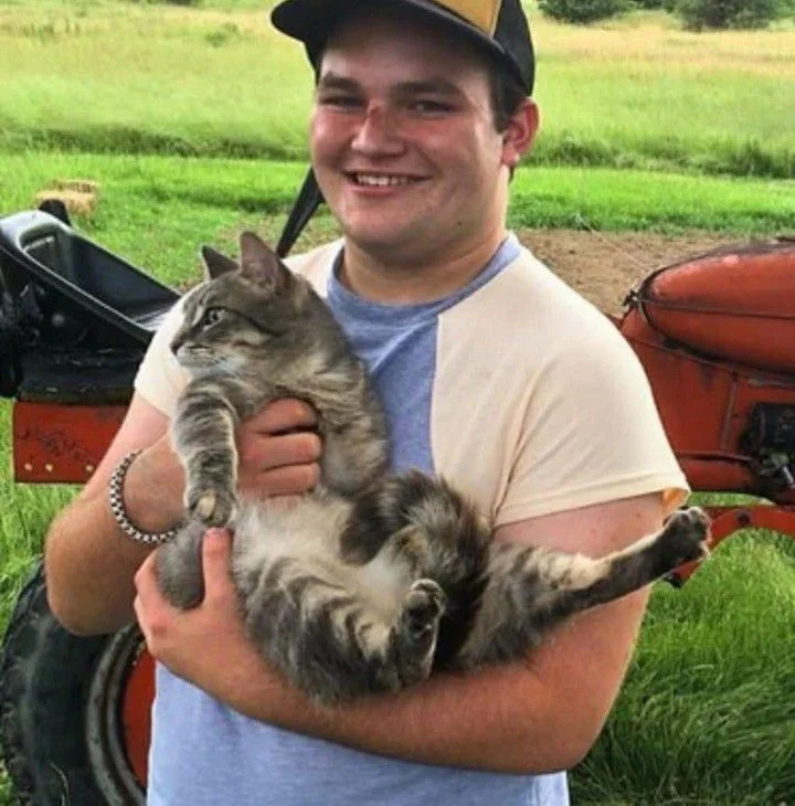 Belch hugguins 