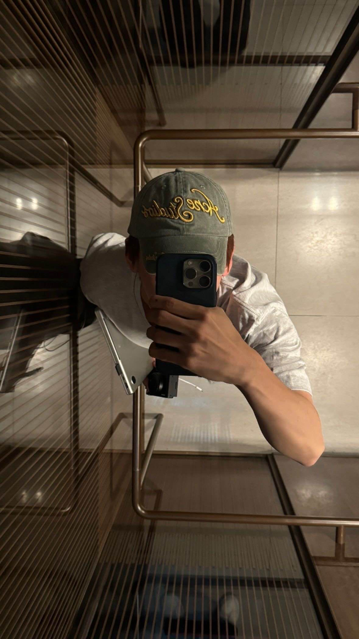 Lee Leo 